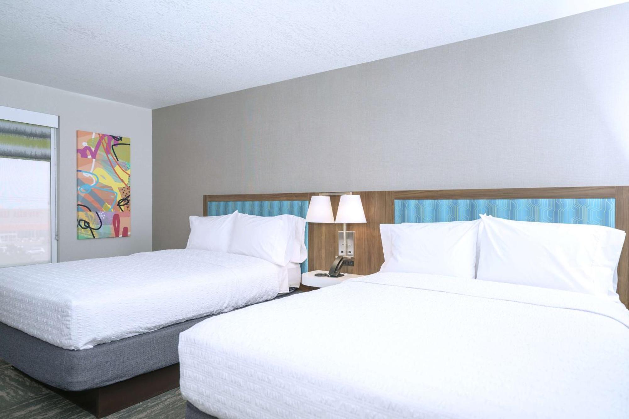 Hampton Inn Hays-North Of I-70 Exterior photo
