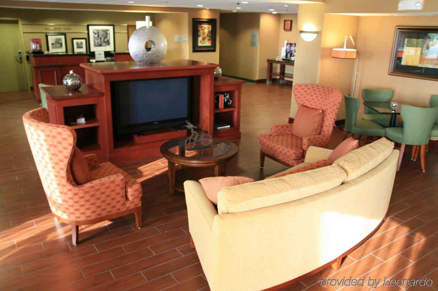 Hampton Inn Hays-North Of I-70 Exterior photo